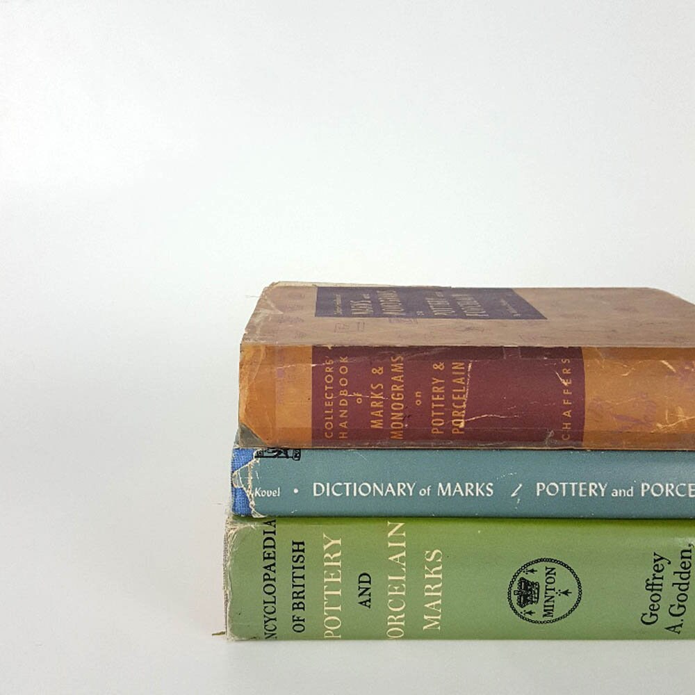Vintage Porcelain Pottery China Marks Reference Books Lof Of 3 Graphic Design - 