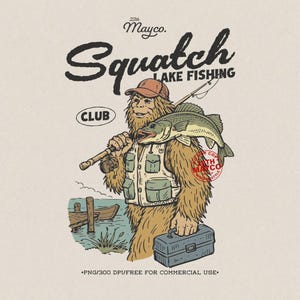 Può includere: Illustrazione in stile vintage con un personaggio di Bigfoot che tiene una canna da pesca e un grosso pesce. L'immagine include il testo "Squatch Lake Fishing Club" e una scatola per attrezzi da pesca. La tavolozza dei colori comprende beige, marrone, verde e blu.