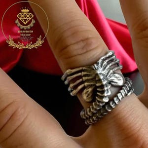 Facehugger Alien Ring Stainless Steel | Gothic Xenomorph Sci-Fi Jewelry for Men & Women | Horror Movie Creature Ring Gift for Fans