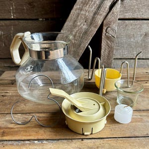 Gemco Vintage Whistling Tea Kettle: Midcentury Modern Retro Kitchen Decor
