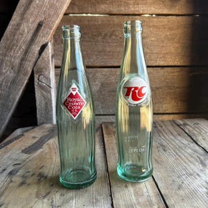 Botella de refresco RC Cola vintage / Pop de cristal verde Royal Crown retro / Recuerdos publicitarios coleccionables de las décadas de 1950 y 1960