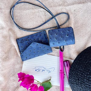 Cartera – Funda para iPod con cordón de cuello para hombre y mujer – cartera de cuello – color azul marino – accesorio unisex