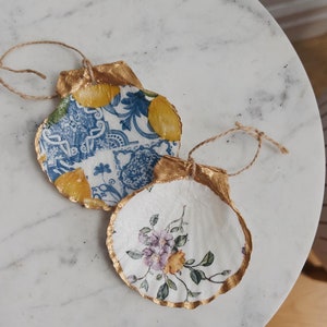 Handbemalter Decoupage Muschel Anhänger
