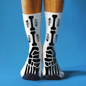 Foot Bones Socks Skeleton Foot Anatomy Design l Funny Medical Socks l Anatomy Nurse Socks l Skeleton Feet X-Ray Crew Socks