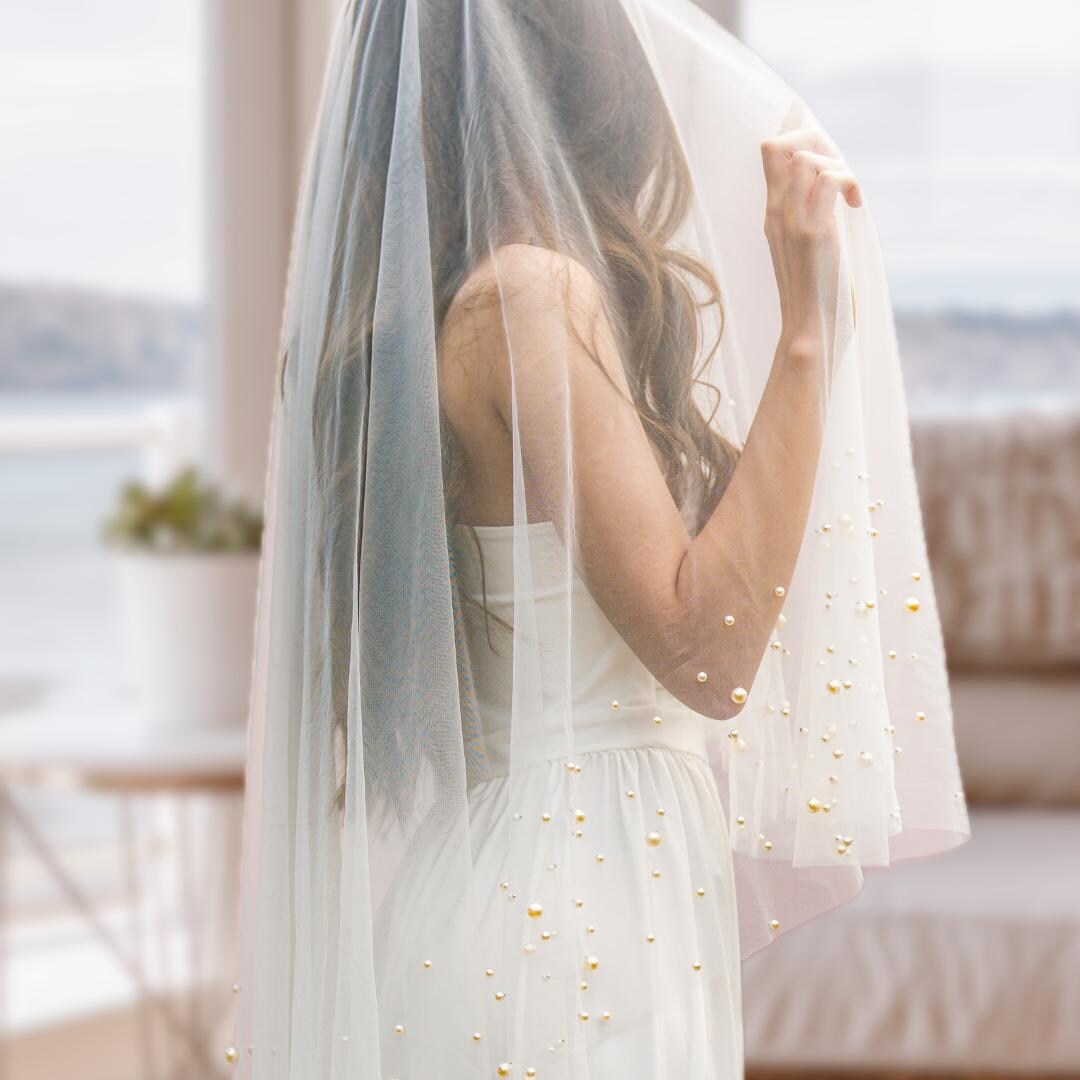 Blusher Wedding Veil With Pearl Edge: Bridal Accessory, Soft  display picture 2