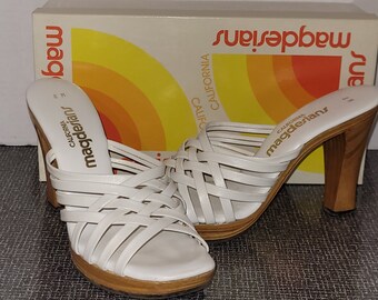 Vintage 1970s California Magdesians White Leather Platform Sandals 4.25" Wood Heels 8 M & Box