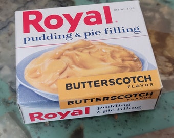 NOS Vintage 1950s Royal BUTTERSCOTCH pudding pie filling Full Box Retro Kitchen Decor Set Prop Advertising