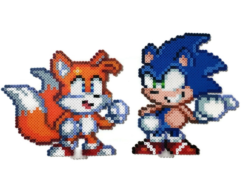 Sonic the Hedgehog and Tails Pixel Art Figures | Etsy Canada
