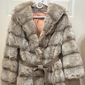 Vintage FAUX FUR and Leather COAT Women&#39;s Size Small (my guess is Size 6) 1970&#39;s Great Condition