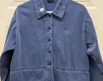 Vintage Blue Denim Shirt: Floral Embroidered Collar, Size Medium