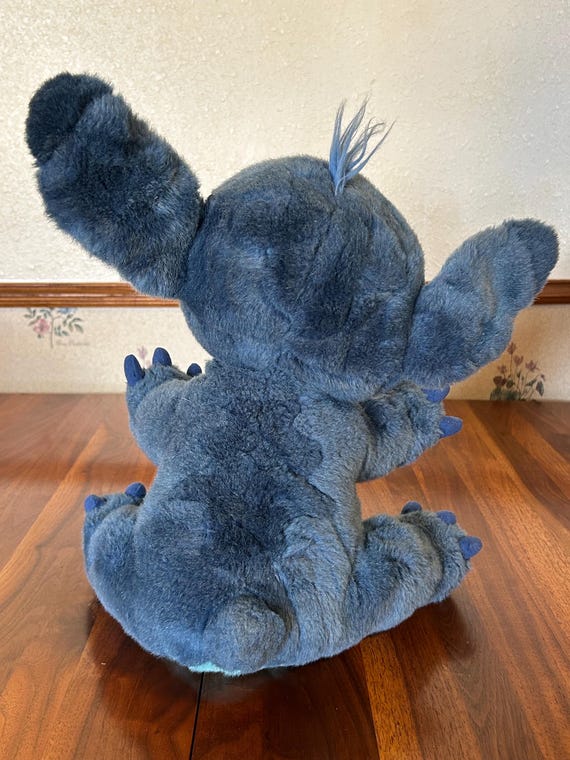 Disney Lilo & Stitch - Large Stitch Plush 13