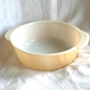 Vintage ANCHOR HOCKING Fire King 1 1/2 Qt Casserole Dish with Handles Peach Luster Iridescent colored Baking Dish Great Condition
