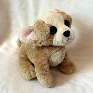 Vintage Ganz WEBKINZ Chihuahua Dog no code no tag 6&quot; - 8&quot; super soft plush stuffed animal Good Condition