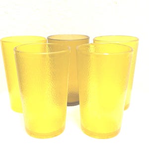 Vintage Set of 5 Plastic Juice Cups – 5 oz Textured Tumblers – Mid-Century Kitchenware - Free Shipping
