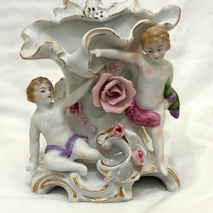 Vintage UCAGCO Cherub Vase Hand Painted Japan Porcelain Great Condition Free Shipping