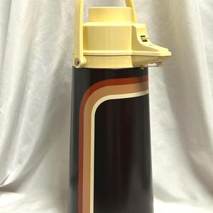 RARE Vintage PUMP THERMOS 2 Qt Brown striped Air Pot 1970&#39;s Great Condition Insulated Hot or Cold Works Great