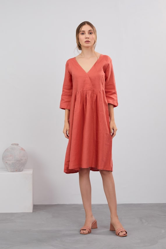 red linen v neck dress Cotton & linen v-neck short dress - Red