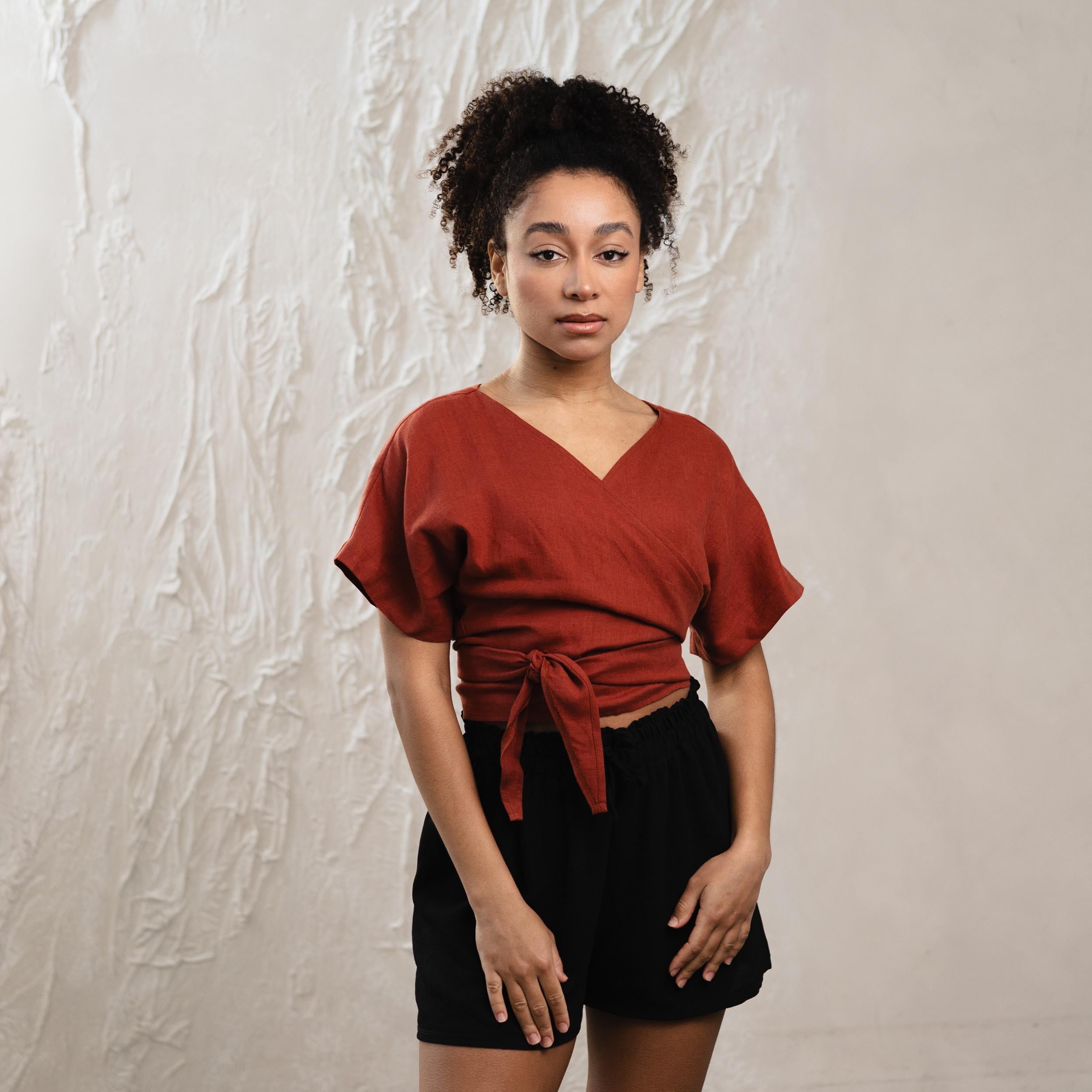 【mnem】Tube top layered short sleeve T-shirt Sie Stripe Shirring Tube Top Set All-in-One Crop Short