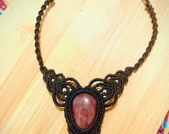 Macramé necklace with strawberry quartz set