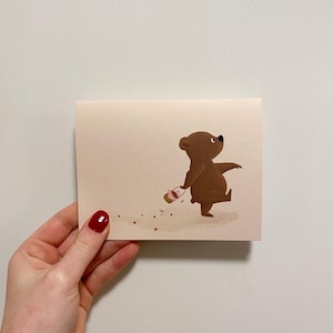 Spread The Love - Jolie carte avec un petit ours qui répand l'amour - Carte illustrée simple pour votre proche