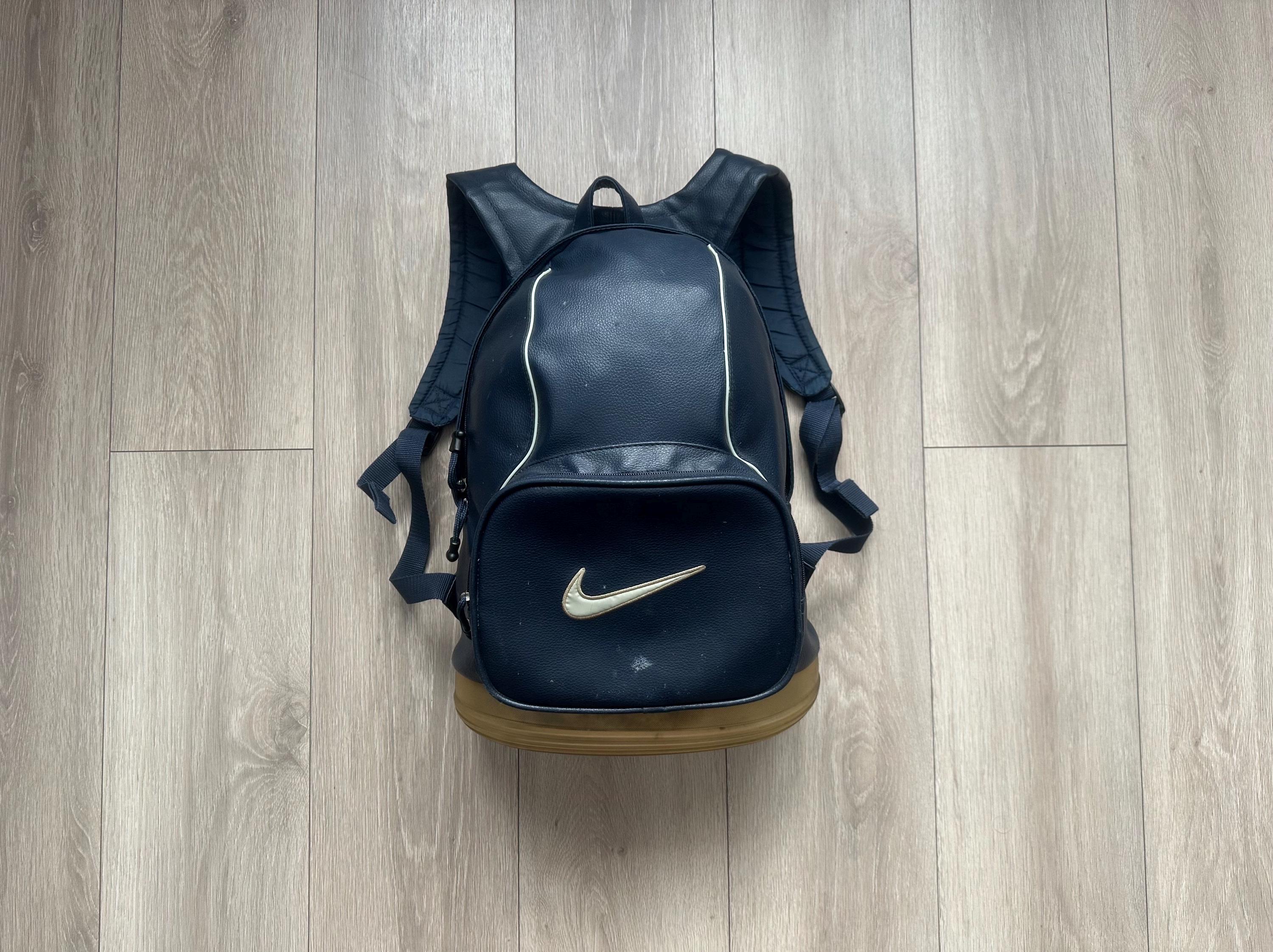 バッグ 90s Vintage  Archive Nike Shoulder Bag 90s Vintage Archive Nike Shoulder Bag