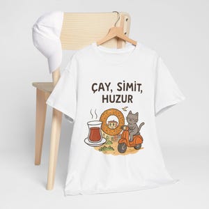 Istanbul Vibes Unisex Heavy Cotton Tee, Funny Cay Simit Huzur Wordplay Shirt, Turkish Culture Top, Gift for Istanbul Lover, Istanbul