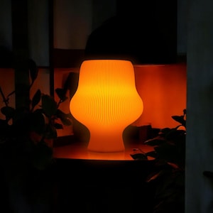 Minimalist Table Lamp, Aesthetic Desk Lamp, Mushroom Lamp for Entryway Bedroom Living Room, Modern  Home & Office Decor, Gift for New Home