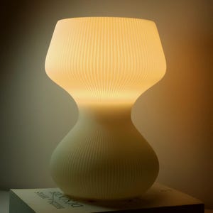 Houris Minimalist Table Lamp, Modern Bedside Lamp for Bedroom Aesthetics, Living Room, Office, Cozy Home Decor