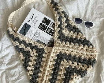 Triangle Granny Square Crochet Bag Pattern – Tie Strap Shoulder Bag (PDF Pattern)