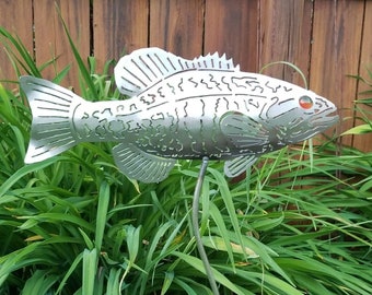 Smallmouth Bass, Metal Garden Stake,Fisherman Gift,Lake Fish Metal Art,Fish Garden Stake,Bass Fishing Decor,Fishing Gift,Rustic Garden Art