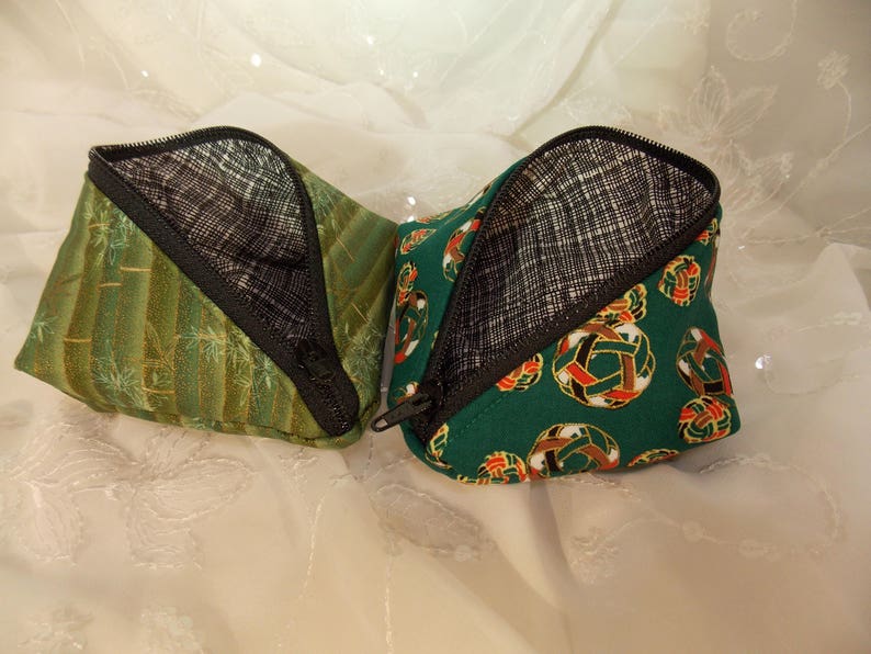 Sweetpea Pod Zippered Pouch~Asian Pouch~Asian Print Pouch~Zippered Pouch~Coin Purse~Zippered Bag~Small Organizing Pouch