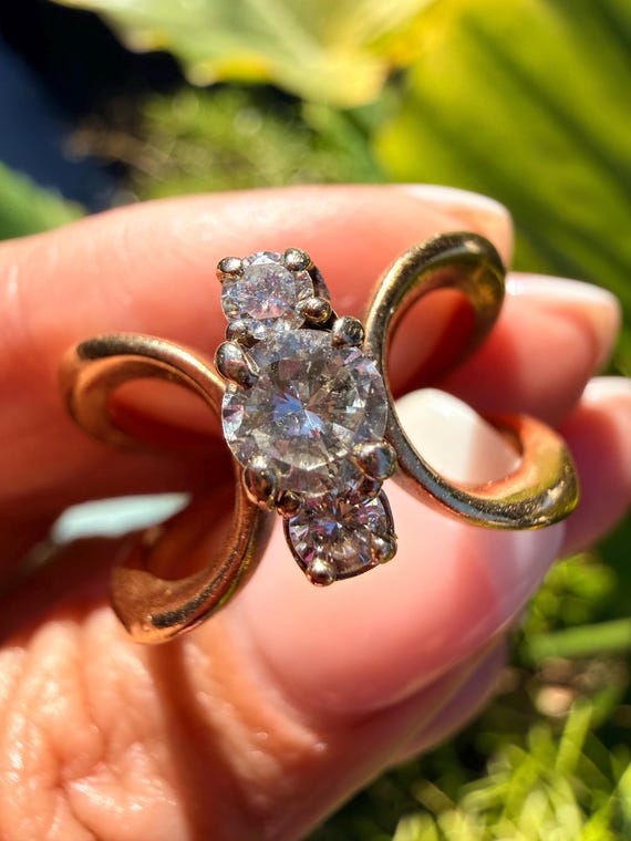 Triple diamond circle ring - unique - image 1