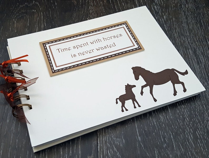 Horse lover gift pony scrapbook 8x 6 Memory Book can be personalised 画像 4