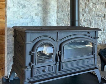 Cast iron wood burning stove, kitchen stove, cooker stove, wood stove with oven
