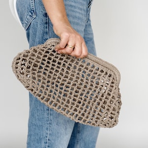 Handmade Raffia Clutch Sustainable Fashion Bag for Women Everyday Straw Summer Pouch Bag Anniversary Gift for Her