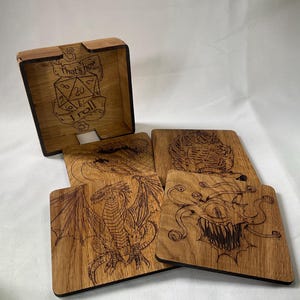 Unieke houten onderzetters voor gamers - Dungeons and Dragons-thema