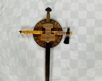 Eiken muurkunst Vikingzwaard - unieke schildplaquette voor krijgers