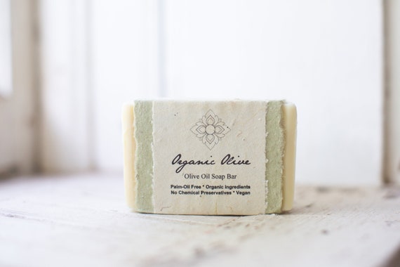 Powerful And Gentle Melt and Pour Soap Base For A Shiny Clean