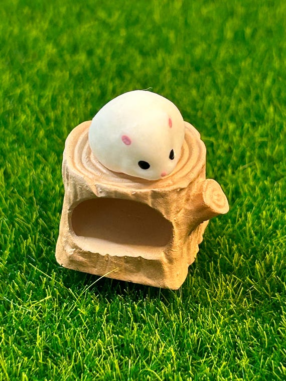 Summer Hammy—Handmade Hamster Keycap, Resin Artisan Keycap with Magnetic Hamster, Costom Keycap, Artisan Keycap, Gaming keycap,ESC keycap