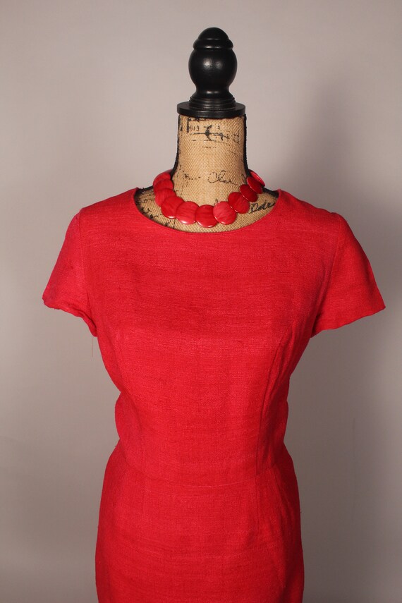 60s Dress //  Vintage 60s Red Textured Dress Size… - image 3