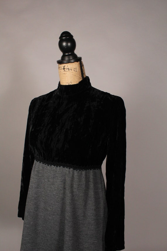 60s 70s Dress //  Vintage 60s 70s Black Gray Dres… - image 6