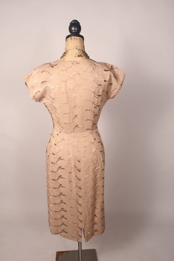 Vintage 50s 60s Dress,  50s 60s Tan Dress,  Embro… - image 9