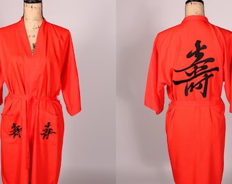 80s 90s Robe // Vintage 80s 90s Red Short Robe with Asian Characters on Back & Pockets by Birds Nest San Francisco rayon Hong Kong