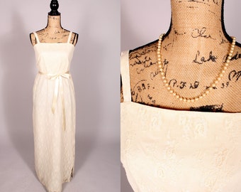 70s 80s Dress //  Vintage 70's 80's Ivory Cream Lace Maxi Dress with Satin Tie Size M S 22-28" waist by Matthew for Jo-Ed Sophisticates