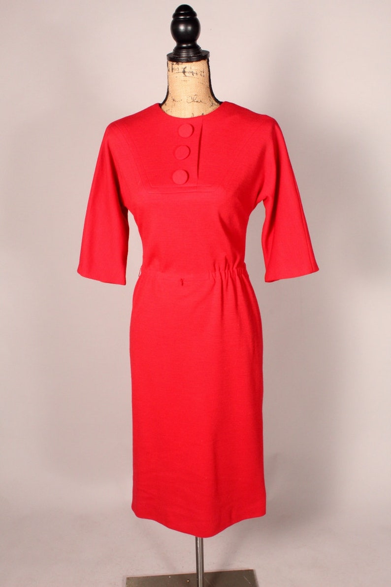 50s 60s Dress // Vintage 50s 60s Red Knit Dress with Big Buttons by R&K Originals Size M 'For The Girl Who Knows Clothes' image 2