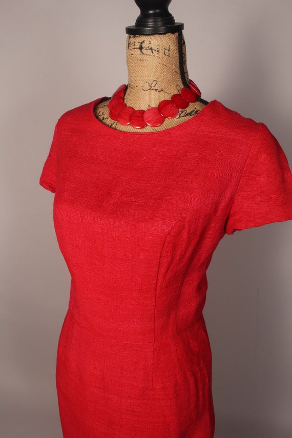 60s Dress //  Vintage 60s Red Textured Dress Size… - image 6