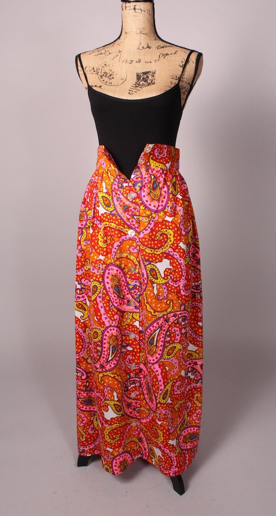 Vintage 60s 70s Red Pink Orange Paisley Maxi Skirt Size S 26" waist button front Spring Mills fabric