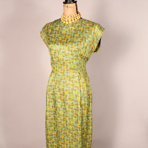 Vintage 40s 50s Dress, Green Brown Print Dress, Surfboard Print Dress, 40s Jersey Dress, 50s Rayon Dress, Leaf Print Dress, Size L 31 waist imagem 7