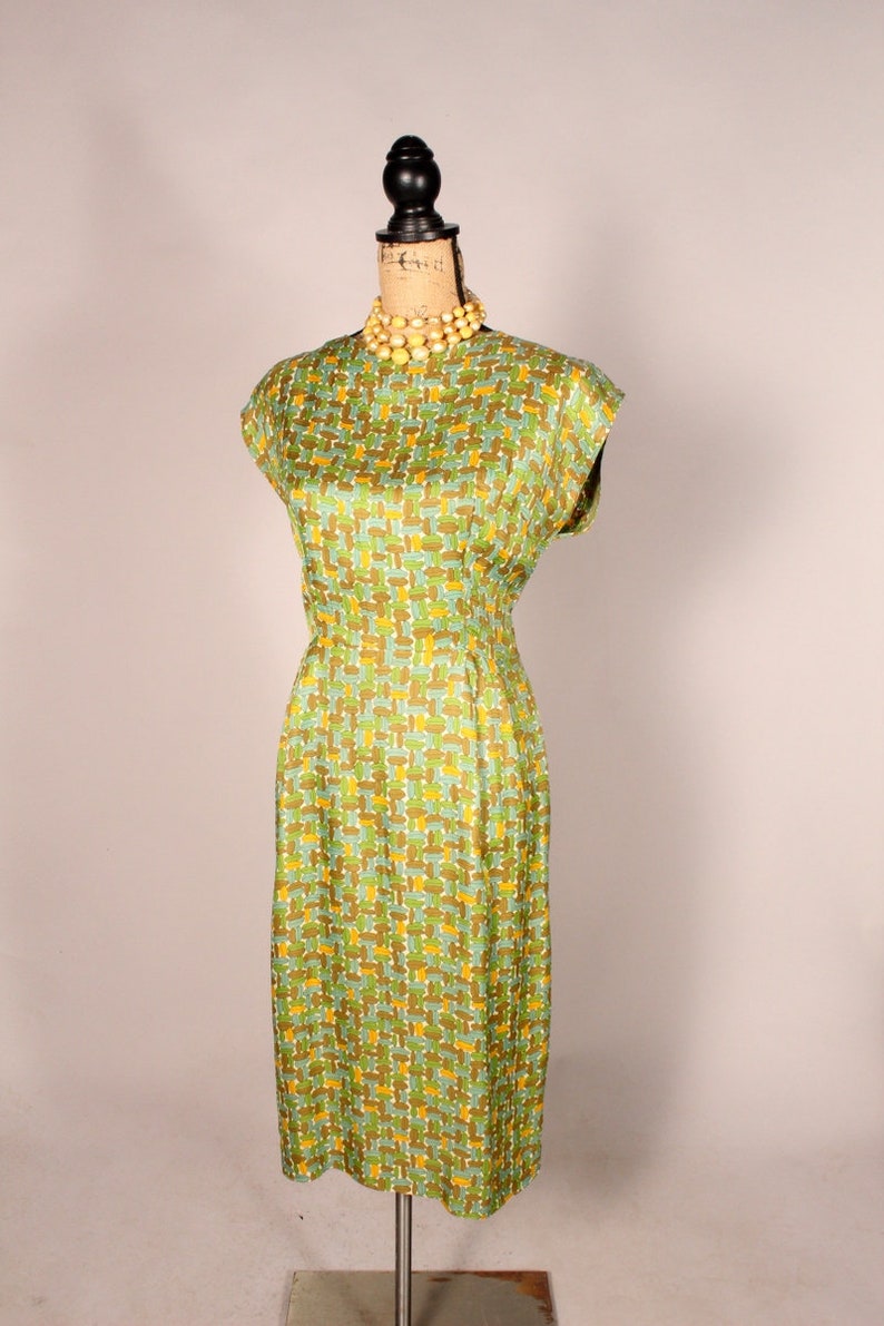 Vintage 40s 50s Dress, Green Brown Print Dress, Surfboard Print Dress, 40s Jersey Dress, 50s Rayon Dress, Leaf Print Dress, Size L 31 waist imagem 7