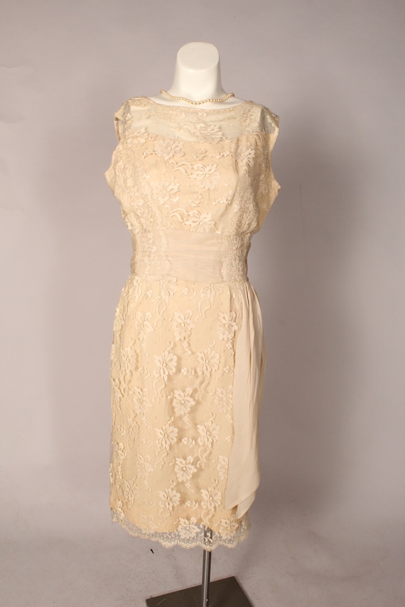 50s 60s Dress //  Vintage 50s 60s Cream Tan Lace … - image 2